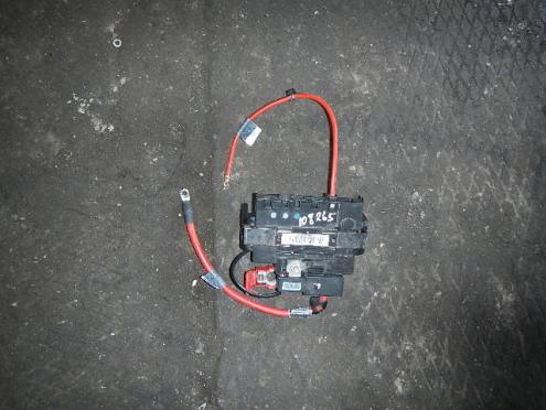 Фотография Блок подключения акумулятора, BMW (БМВ)-1