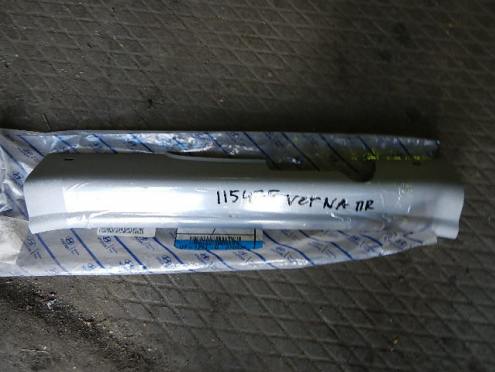 Фотография Накладка порога передняя правая (внутренняя), Hyundai (Хендэ)-VERNA (06-10)