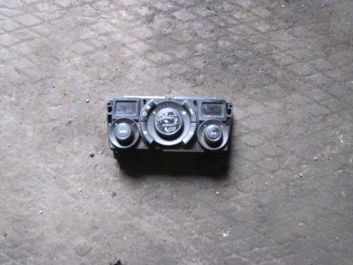 Фотография Блок управления климатической установкой, Peugeot (Пежо)-3008 (10-)