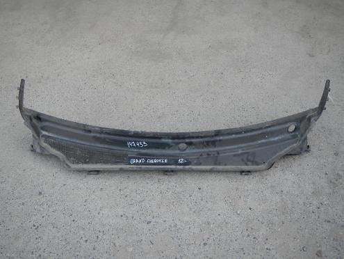 Фотография Решетка стеклоочистителя (планка под лобовое стекло/жабо), Jeep (Джип)-GRAND CHEROKEE (10-)