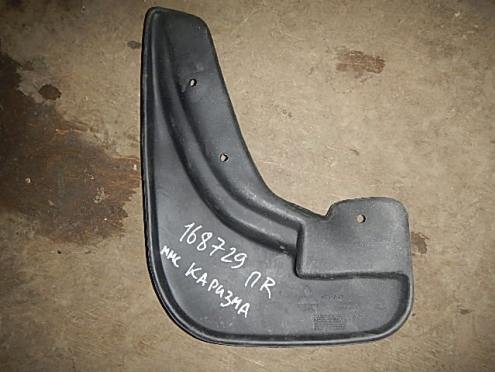 Фотография Брызговик передний правый, Mitsubishi (Митсубиси)-CARISMA (00-03)