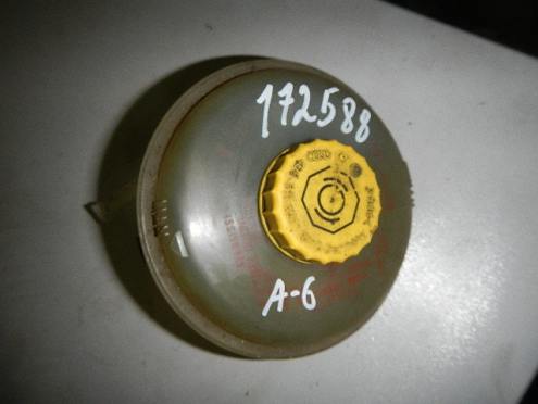 Фотография Бачок главного тормозного цилиндра, Audi (Ауди)-A6 (C5) (97-04)