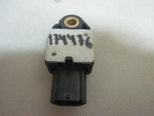 Фотография Датчик удара, Toyota (Тойота)-Ярис