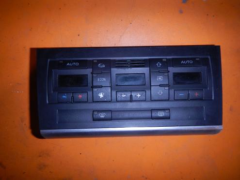 Фотография Блок управления климатической установкой, Audi (Ауди)-A4 (B6) (00-04)