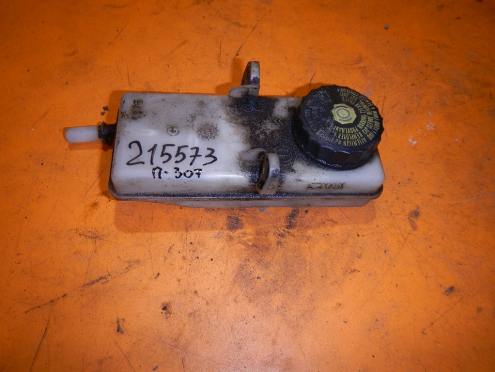 Фотография Бачок главного тормозного цилиндра, Peugeot (Пежо)-307 (01-07)