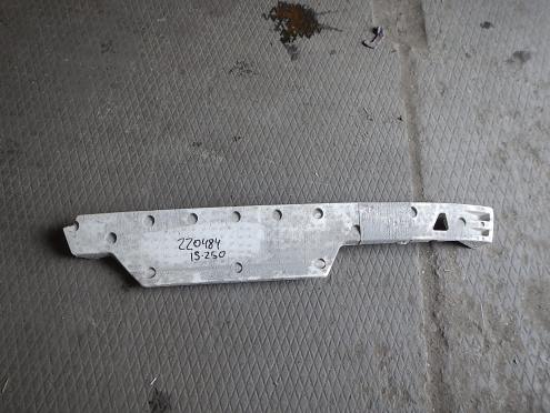 Фотография Наполнитель бампера заднего, Lexus (Лексус)-IS (99-05)