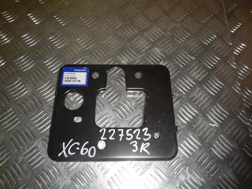 Фотография Кронштейн балки заднего бампера правый, Volvo (Вольво)-XC-60