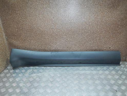 Фотография Накладка порога наружная левая, Mazda (Мазда)-TRIBUTE (EP) (01-04)