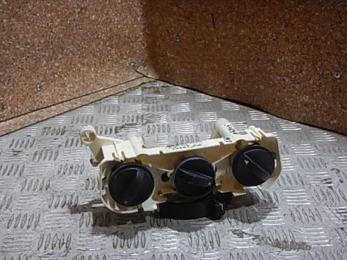 Фотография Блок управления климатической установкой, BYD (БАД)-F3  (05-13)