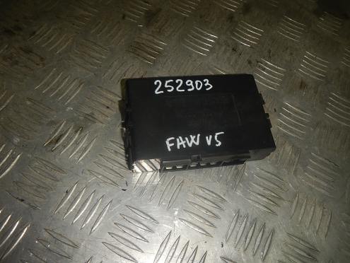 Фотография Блок управления стеклоподъемниками, FAW (ФАВ)-V5 (13-17)