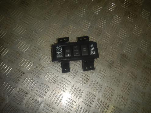 Фотография Блок кнопок, Infiniti (Инфинити)-FX (S50) (03-09)