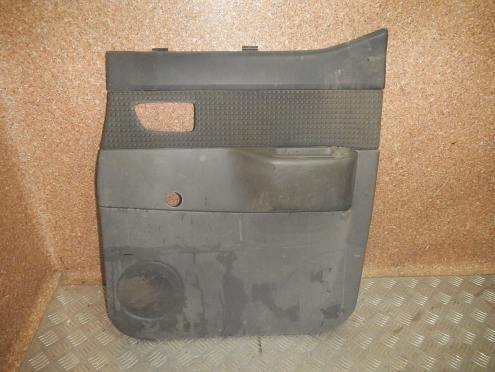 Фотография Обшивка двери задней правой, Mazda (Мазда)-BT-50 (06-)