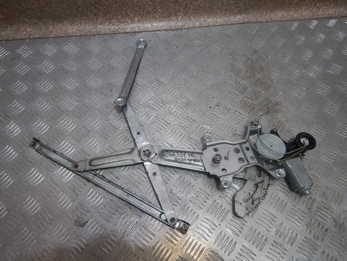 Фотография Стеклоподъемник электр.задний левый, Toyota (Тойота)-VISTA 50