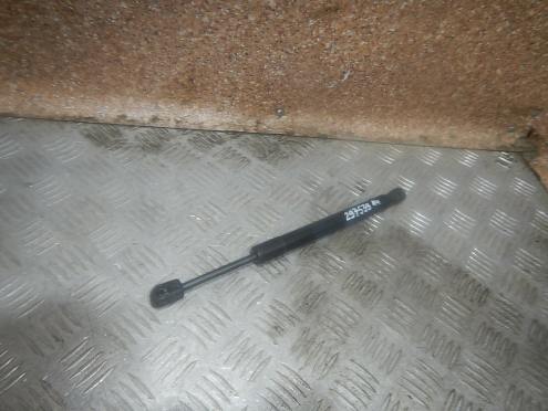 Фотография Амортизатор крышки багажника, Audi (Ауди)-A4 (B7) (05-07)