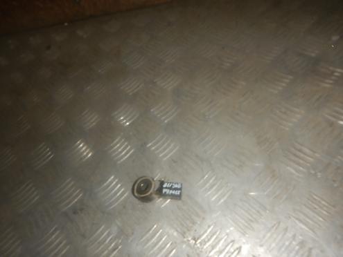 Фотография Датчик детонации, Skoda (Шкода)-ROOMSTER (06-)