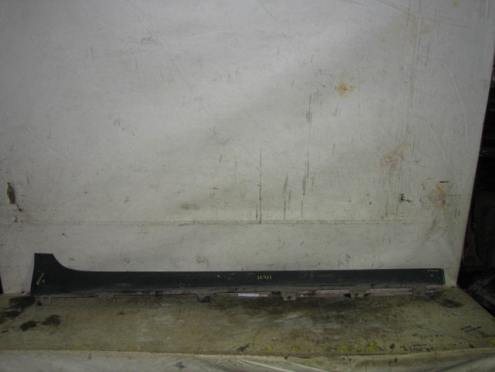 Фотография Накладка порога наружная правая, Audi (Ауди)-ALLROAD (05-12)