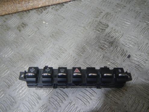 Фотография Блок кнопок, Peugeot (Пежо)-3008 (10-)