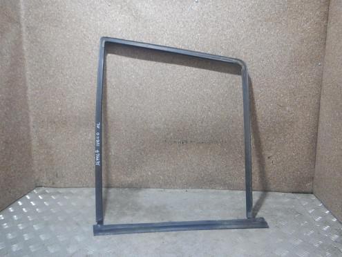 Фотография Уплотнитель стекла переднего левого, ГРУЗОВЫЕ АВТОМОБИЛИ-IVEKO