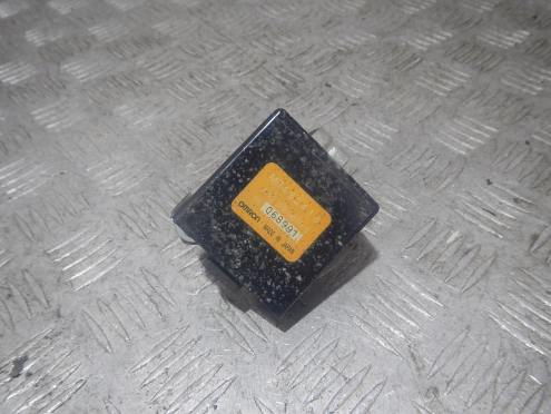 Фотография Блок управления центральным замком, Mitsubishi (Митсубиси)-PAJERO SPORT (K9) (98-08)