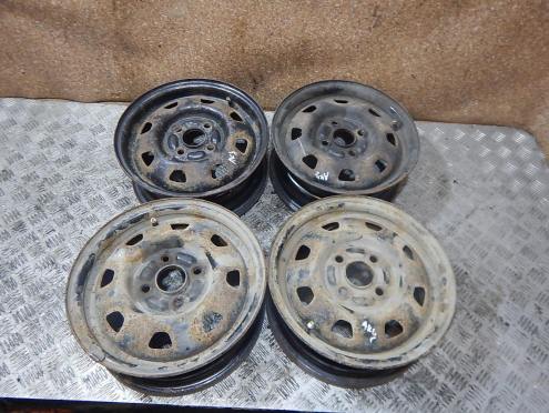 Фотография Комплект дисков стальных