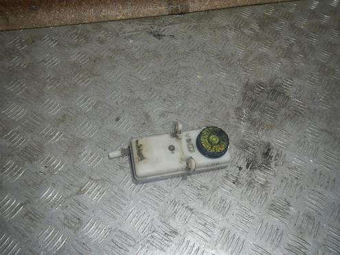 Фотография Бачок главного тормозного цилиндра, Peugeot (Пежо)-308 (07-)