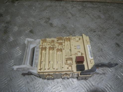 Фотография Блок предохранителей, Toyota (Тойота)-ALPHARD (08-)