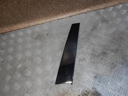 Фотография Накладка двери передней левой, KIA (Киа)-STINGER (17-)