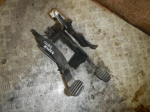 Фотография Блок педалей, Nissan (Ниссан)-ALMERA G15 (13-)