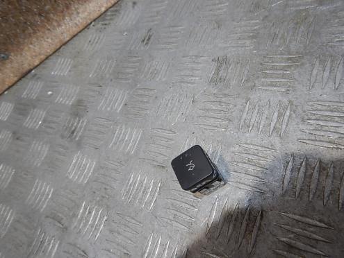 Фотография Кнопка открывания багажника, Citroen (Ситроен)-C-ELYSEE (13-)