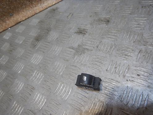 Фотография Кнопка стеклоподъемника, Citroen (Ситроен)-C-ELYSEE (13-)