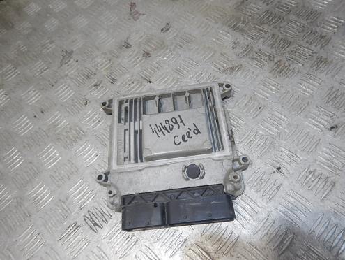 Фотография Блок управления двигателем, KIA (Киа)-CEED (07-12)