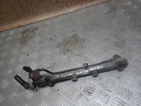 Фотография Рейка топливная (рампа), Mazda (Мазда)-323 (BJ) (98-02)