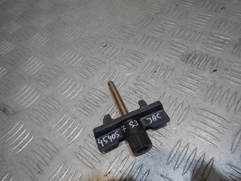 Фотография Болт крепления запасного колеса, JAC (Джак)-S3 (16-)