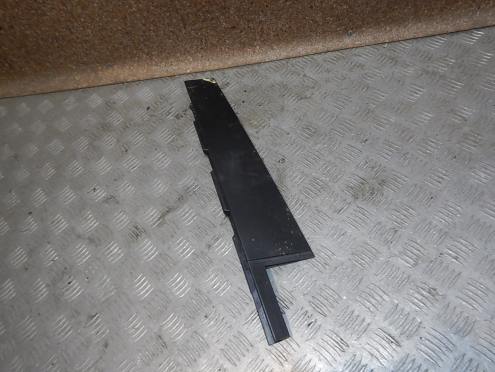 Фотография Накладка двери задней правой, Volkswagen (Фольксваген)-TERAMONT (16-)