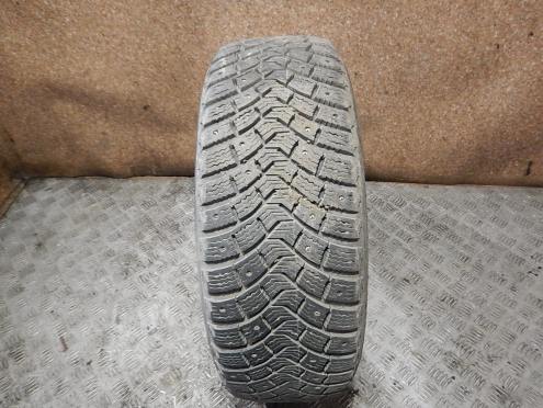 Фотография Шина зимняя