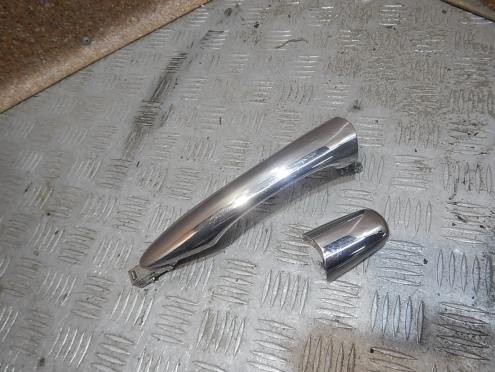 Фотография Ручка двери задней левой (наружняя), Nissan (Ниссан)-PATROL (Y62) (10-)