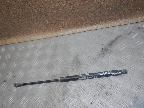 Фотография Амортизатор двери багажника, Fiat (Фиат)-PUNTO (05-18)