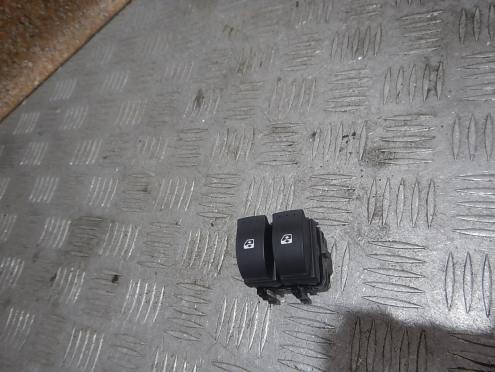 Фотография Блок управления стеклоподъемниками, Renault (Рено)-MEGANE II (02-09)