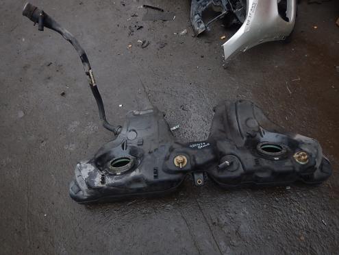 Фотография Бак топливный, BMW (БМВ)-5 (E60, E61) (03-09)