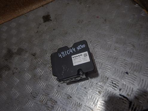 Фотография Блок ABS (насос), Volvo (Вольво)-XC40 (17-)