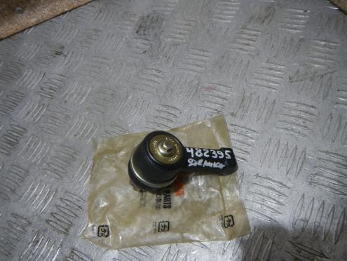 Фотография Наконечник рулевой правый, Mitsubishi (Митсубиси)-DELIKA (94-06)