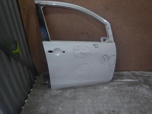 Фотография Дверь передняя правая, Suzuki (Сузуки)-SPLASH (08-)