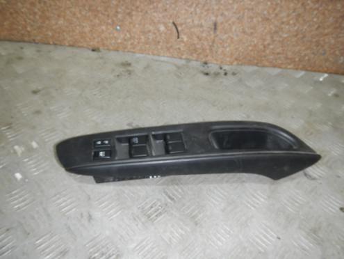 Фотография Блок управления стеклоподъемниками, Nissan (Ниссан)-NOTE (13-20)