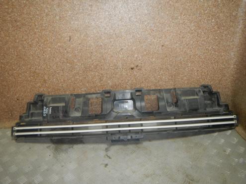 Фотография Решетка переднего бампера центральная, Toyota (Тойота)-VOXY (R70)(07-13)