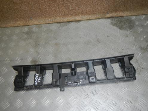 Фотография Кронштейн бампера заднего центральный, Volvo (Вольво)-C30 (06-)