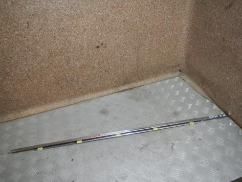 Фотография Накладка стекла переднего правого, Lexus (Лексус)-IS (13-20)