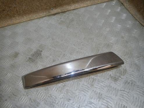 Фотография Накладка фары, Toyota (Тойота)-VOXY (R70)(07-13)