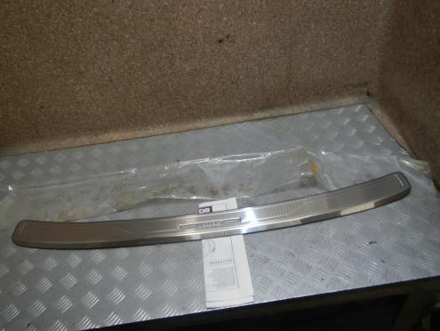 Фотография Накладка бампера заднего, Mazda (Мазда)-5 (CR) (05-10)