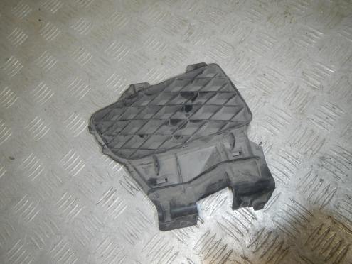 Фотография Решетка переднего бампера правая, Mazda (Мазда)-323 (BJ) (98-02)