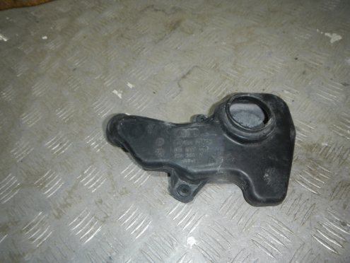 Фотография Горловина бачка омывателя, Audi (Ауди)-Q3 (F3) (18-)